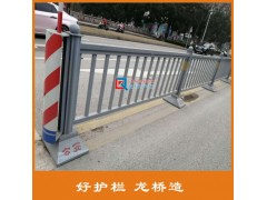 昆山城市道路护栏价格 昆山道路护栏生产厂家 镀锌钢管烤图2