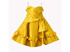 温碧霞IRENENA服装品牌,新款吊带公主裙压褶抹胸伴娘礼服图3