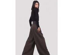 温碧霞代言IRENENA服装品牌高腰显瘦阔腿裤黑色百搭西装裤图3