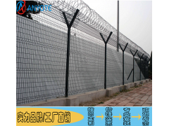 供应浸塑铁丝网水源区围栏东莞公路护栏网图2