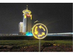 新款太阳能环岛标志牌 led交通安全标志牌价格图2